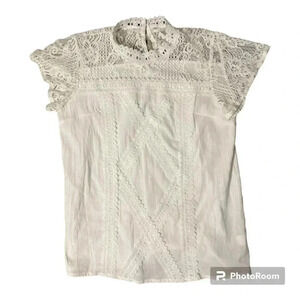Women’s Shirt No Label Cotton and Lace Size S. Floral lace neck and sleeves.